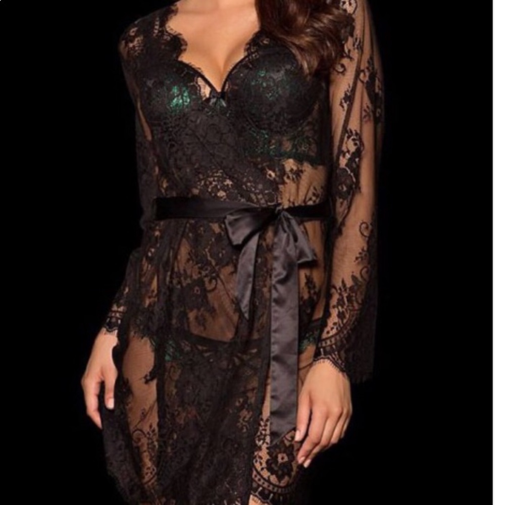 Lace Floral Robe